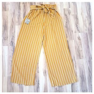 Mustard Pants Active USA Size L